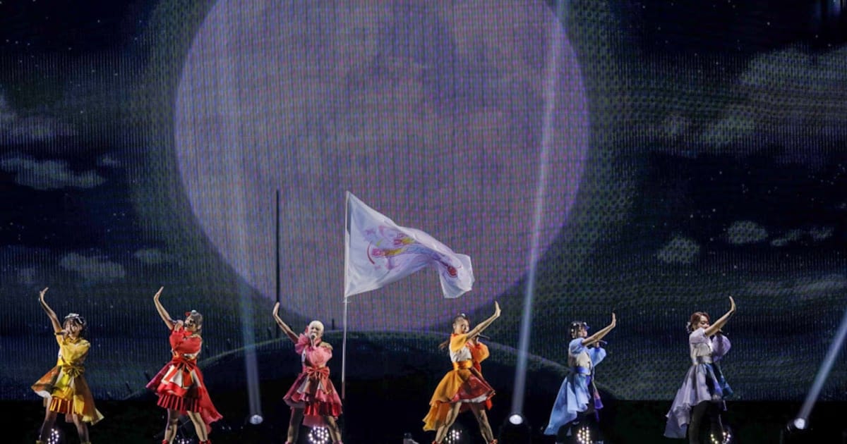 The Zombieland Saga Legend Returns: Franchouchou's Massive Concert in Yokohama!